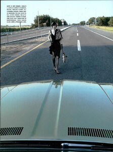 ARCHIVIO-VogueItalia(August2006)-OnTheRoad-018.thumb.jpg.feed66b9d82d3d257de031e2409c4db0.jpg