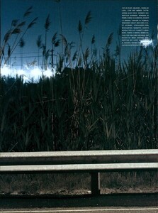 ARCHIVIO-VogueItalia(August2006)-OnTheRoad-019.thumb.jpg.849c06445fef8cfe1a12ffd54db59f92.jpg