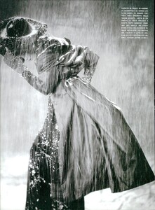 ARCHIVIO-VogueItalia(November2006)-ADramaticLook-011.thumb.jpg.cffb7068736ce276efb8cb74c41fdd54.jpg
