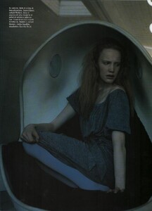 ARCHIVIO-VogueItalia(September2007)-Suggestions-004.thumb.jpg.16e8635c03d77d30bdccdd6bf318baf9.jpg