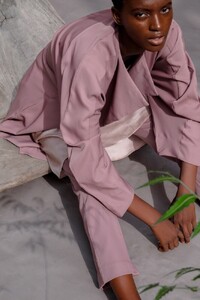Abiola-A.-Olusola-Lookbook_23_DSCF0363_bellanaija.thumb.jpg.e8c03420cddad09e73f23e913876fe07.jpg
