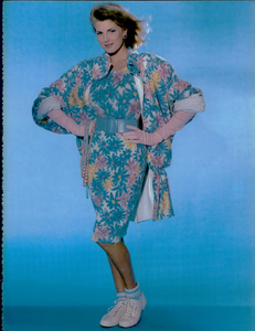 Barbieri_Blumarine_Spring_Summer_1985_26.thumb.png.f2c2f86c7129bd285cede3b25c012acb.png