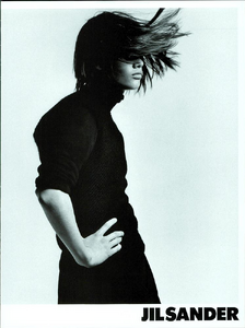 Sims_Jil_Sander_Fall_Winter_1998_99_06.thumb.png.832751f372f70db972e76a68a761b9ba.png