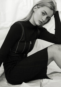 Sophia Huitema 77F20-75F9-A0BE-BB28-358B7101FA9A.jpg