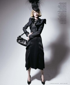 TNYTimes-WomensFashionFall2008-240.thumb.jpg.89b8b7d646a33d6c079b5255435ba927.jpg