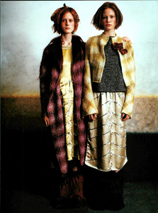 Testino_Marni_Fall_Winter_1998_99_02.thumb.png.6eb5157b93356a2d96170601f6281466.png