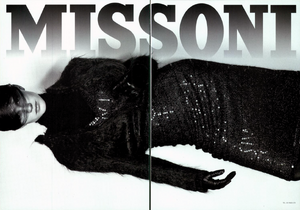 Testino_Missoni_Fall_Winter_1998_99_01.thumb.png.d6deda1245b7edfd43d80de77a436087.png