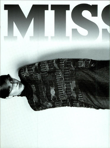 Testino_Missoni_Fall_Winter_1998_99_03.thumb.png.55bcde61bdb1acef4b6ccc13498dd01c.png