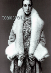 Testino_Roberto_Cavalli_Fall_Winter_1998_99_03.thumb.png.ce3707495215cfd133c0143d5a2c3ee3.png