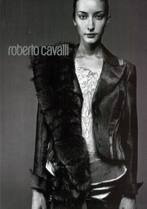 Testino_Roberto_Cavalli_Fall_Winter_1998_99_06.thumb.png.41671fb22ff0440e6f32613efb11bca9.png