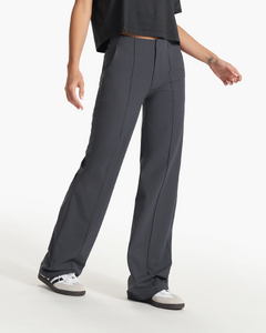 VW4035-LCCL_FA23_W_ECOMM_PANTS_FRONT_ALT_BOTTOMS_4.jpg