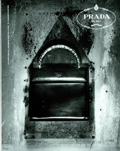 Watson_Prada_Fall_Winter_1990_91_08.thumb.png.539bbe5d4efc0622b2b2cfe7c94843ac.png