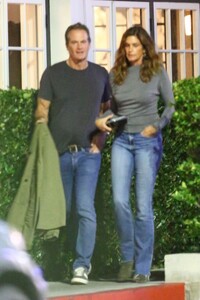cindy-crawford-and-rande-gerber-leaves-lucky-s-restaurant-in-malibu-10-27-2023-0.jpg