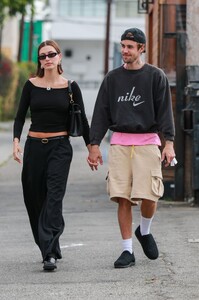 hailey-and-justin-bieber-out-and-about-in-west-hollywood-10-10-2023-6.jpg