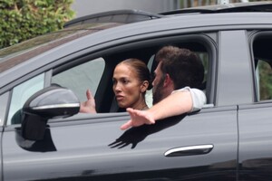 jennifer-lopez-and-ben-affleck-out-and-about-in-los-angeles-09-29-2023-0.jpg