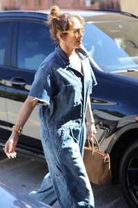 jennifer-lopez-in-denim-jumpsuit-heading-to-a-meeting-in-hollywood-10-06-2023-4.jpg