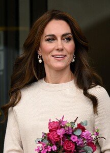 kate-middleton-visits-nottingham-trent-university-in-nottingham-10-11-2023-0.jpg