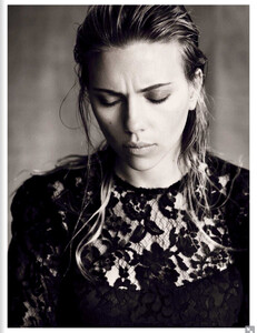 vogue-italia-october-2013_scarlett-johansson_(2).thumb.jpg.e669324f3fffb78b30a28fa415829e1f.jpg