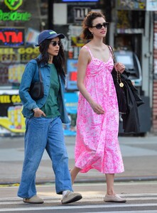 zoe-kravitz-and-margaret-qualley-out-for-dinner-in-new-york-05-29-2023-1.jpg