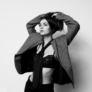 [2023.11.04] vjonchart_398853365_358366999927129_1678352561233774060_n.jpg