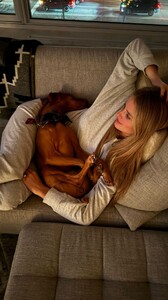 [2023.11.23] katelove_3242858877652826909.jpg