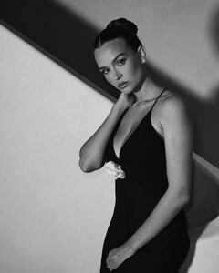 [2023.11.24] josephineskriver_403969525_647946140823009_5461771682431190975_n.jpg