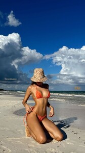 [2023.11.27] lizakovalenkoo_3245705336970722171.jpg