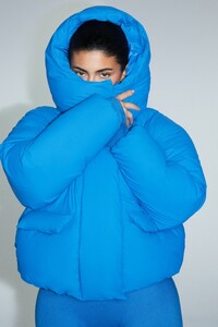 Kylie-Jenner-Khy-Drop-002-Blue-Puffer.jpg