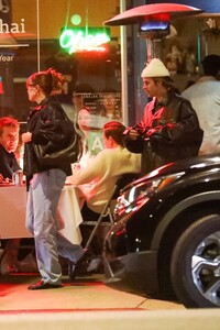 hailey-and-justin-bieber-night-out-in-los-angeles-11-26-2023-4.jpg