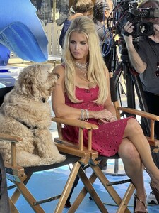 jessica-simpson-arrives-at-a-petsafe-event-in-beverly-hills-08-25-2023-2.jpg