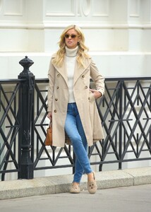 nicky-hilton-at-a-photoshoot-on-the-streets-in-new-york-11-27-2023-4.jpg