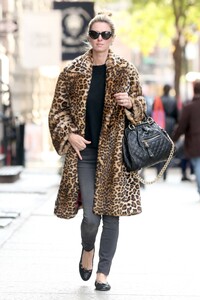 nicky-hilton-out-and-about-in-new-york-11-01-2023-1.jpg