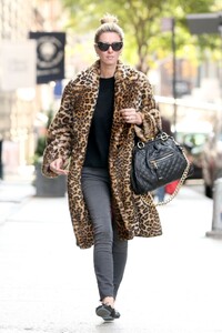 nicky-hilton-out-and-about-in-new-york-11-01-2023-4.jpg