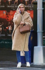 nicky-hilton-out-and-about-in-new-york-11-14-2023-0.jpg