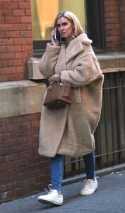 nicky-hilton-out-and-about-in-new-york-11-14-2023-2.jpg