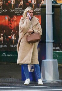 nicky-hilton-out-and-about-in-new-york-11-14-2023-5.jpg