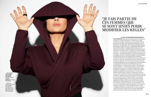 salma-hayek-in-madame-figaro-may-2023-0.jpg