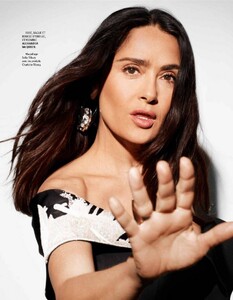 salma-hayek-in-madame-figaro-may-2023-4.jpg