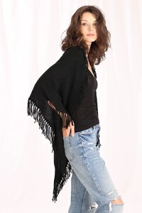 0780cashfringeshawlblks.jpg