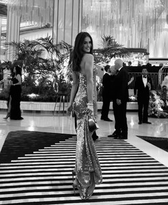 [2023.12.15] msgigiparis_410579080_1443379359855169_4213043226870456763_n.jpg