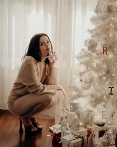 [2023.12.23] bychari_411901533_18405384952023587_1109599000913652797_n.jpg