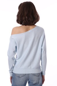 6807finecttncashofftheshouldertop-463babyblueb.jpg
