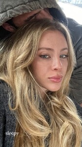 740full-daisy-keech (1).jpg