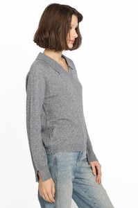 8373cashvneckpullovercollar-051greyshadowS.jpg