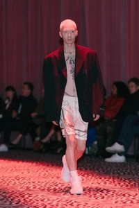 Alexander-Wang-Fall-Winter-2023-3.thumb.webp.f07efa6587e96dd245cbcdf4d5379e3b.webp
