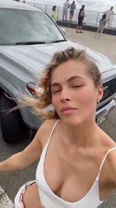 Caroline Kelley - TikTok [2022.10.11] 1.jpg