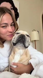 Caroline Kelley - TikTok [2023.06.22].jpg