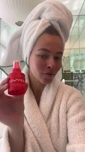 Caroline Kelley - TikTok [2023.11.07] 3.jpg