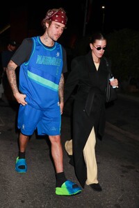 Hailey-Bieber---Leaving-dinner-at-Funke-restaurant-in-Beverly-Hills-13.jpg