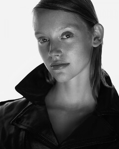 Jeske-van-der-pal-Skins-model-management-amsterdam-1200x1500.thumb.jpg.55fe7a87be01bb6b374a91d5e6df7b10.jpg
